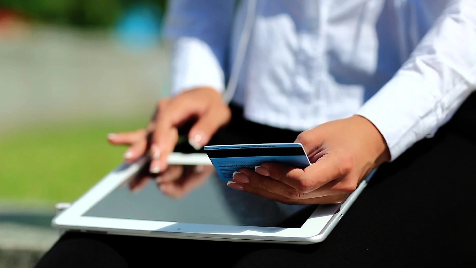Man shopping on a tablet